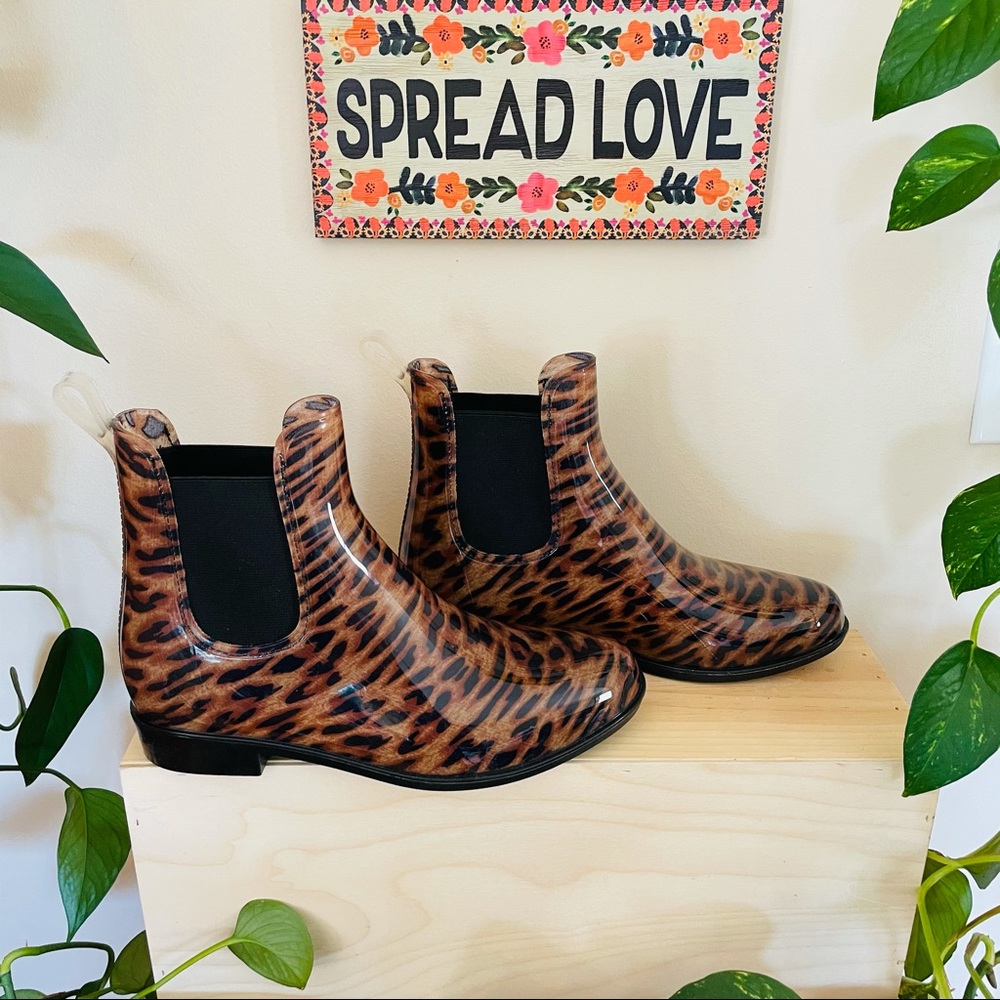 SO Leopard black brown Water proof  muck boots or rain boots